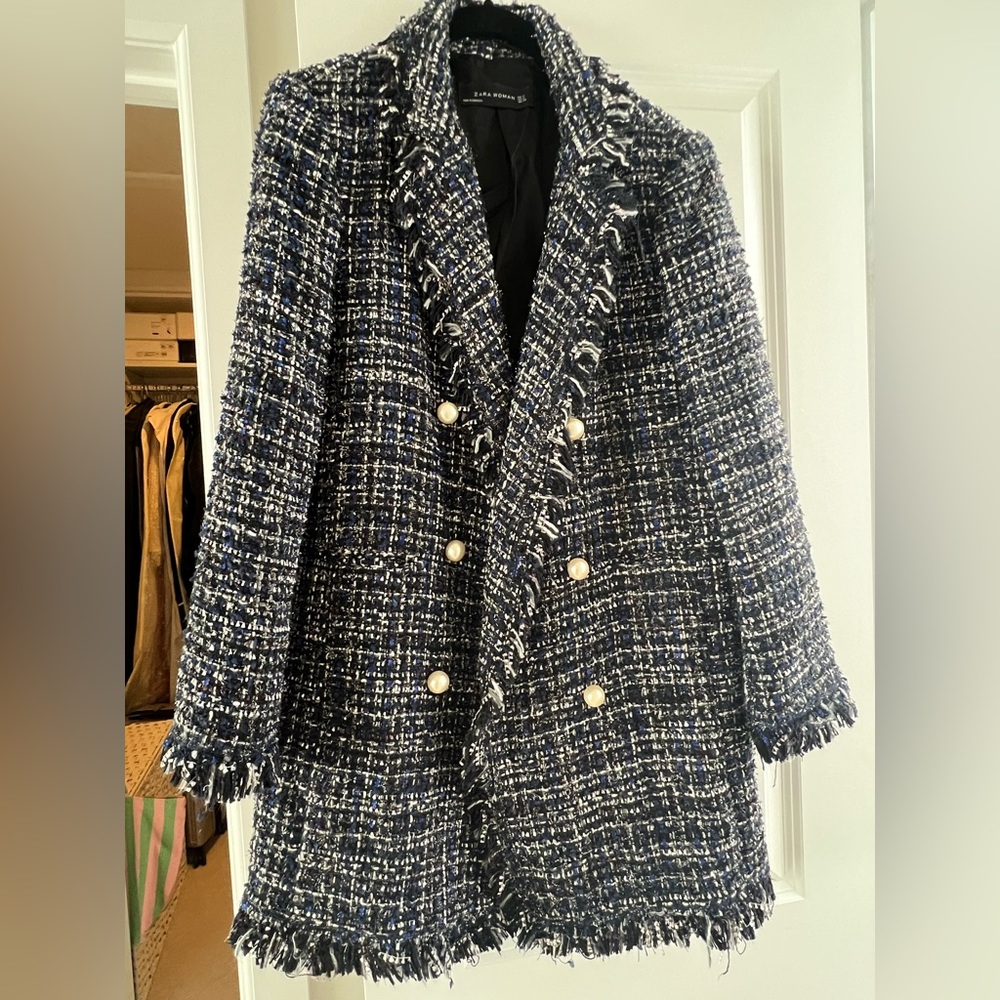 Zara Tweed Blazer with Pearl Button Detail Size M; Never Worn, but no tags